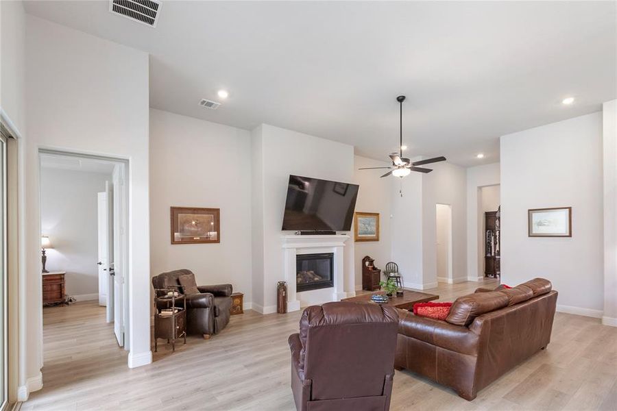 Furnished interior view inside a new home in Harvest, Northlake (Image 9). Furnished interior view inside a new home in Harvest, Northlake (Image 9).