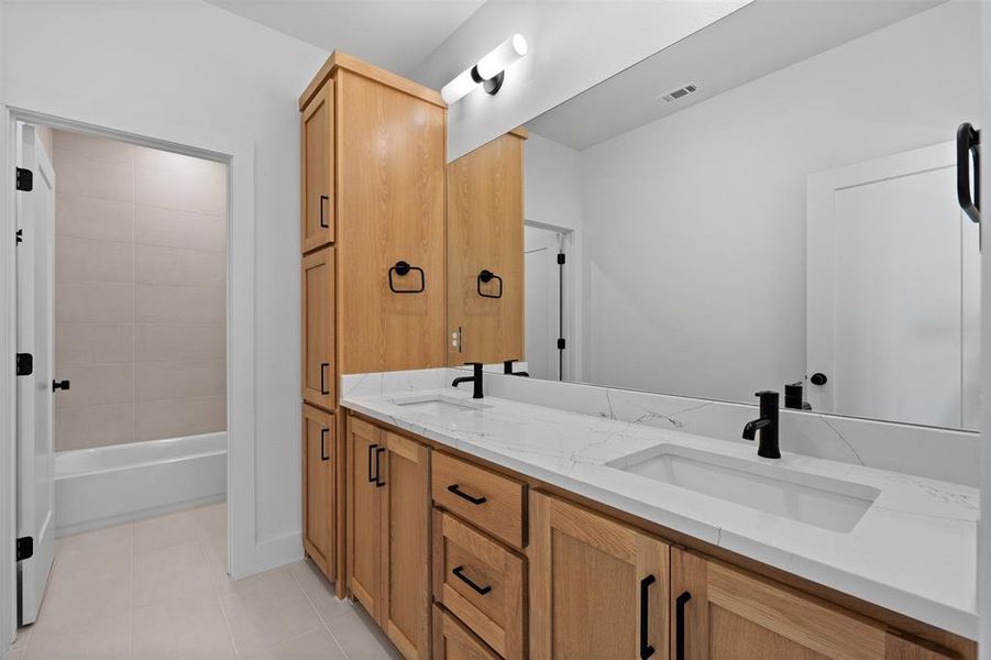 Furnished interior view inside a new home in , Belton (Image 31).