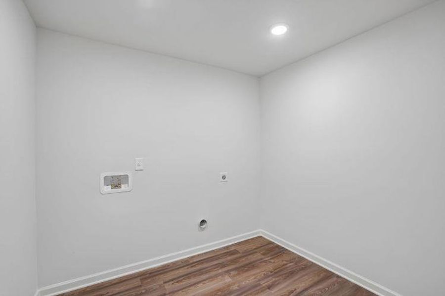 Spacious, unfurnished interior of a new home in Urban's Place, Chatsworth (Image 14). Spacious, unfurnished interior of a new home in Urban's Place, Chatsworth (Image 14).