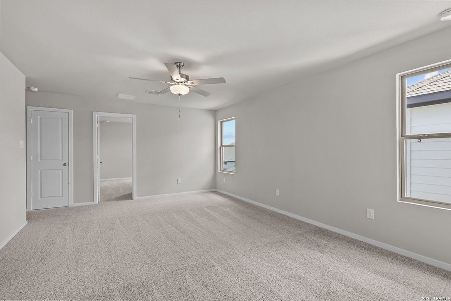 Spacious, unfurnished interior of a new home in Summerlin, San Antonio (Image 30). Spacious, unfurnished interior of a new home in Summerlin, San Antonio (Image 30).
