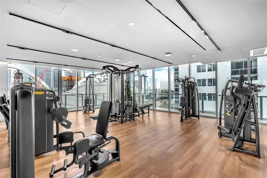 Community amenities in , Miami (Image 42).