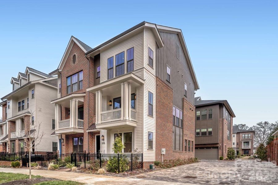 Image 28 of a home in .