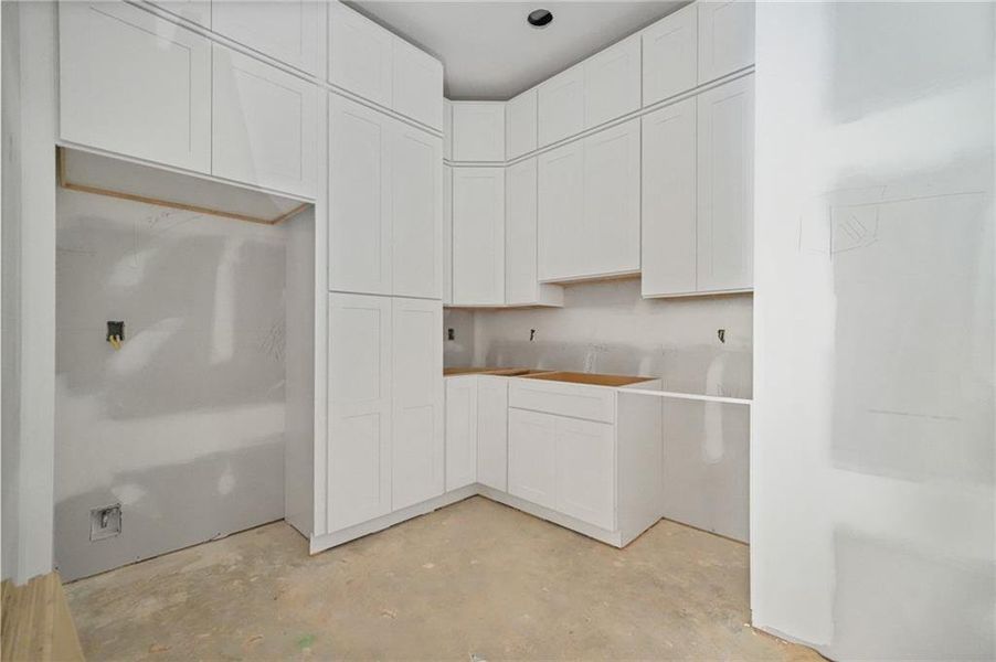 Image 81 of a home in .