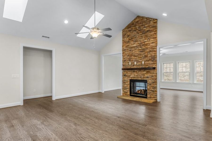Representative unfurnished interior of a home built from the Ellington by Keystone Homes NC in Weybridge, Burlington (Image 54). Representative unfurnished interior of a home built from the Ellington by Keystone Homes NC in Weybridge, Burlington (Image 54).