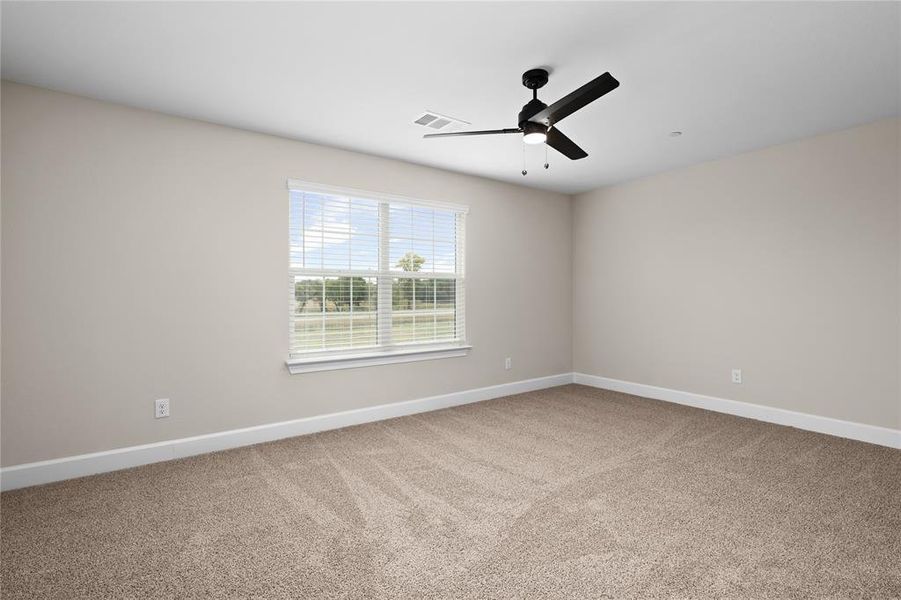 Spacious, unfurnished interior of a new home in Yarbrough Farms, Pilot Point (Image 7). Spacious, unfurnished interior of a new home in Yarbrough Farms, Pilot Point (Image 7).