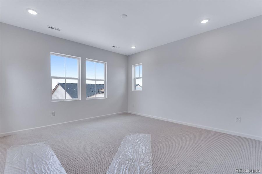 Spacious, unfurnished interior of a new home in Prelude at The Aurora Highlands, Aurora (Image 19). Spacious, unfurnished interior of a new home in Prelude at The Aurora Highlands, Aurora (Image 19).