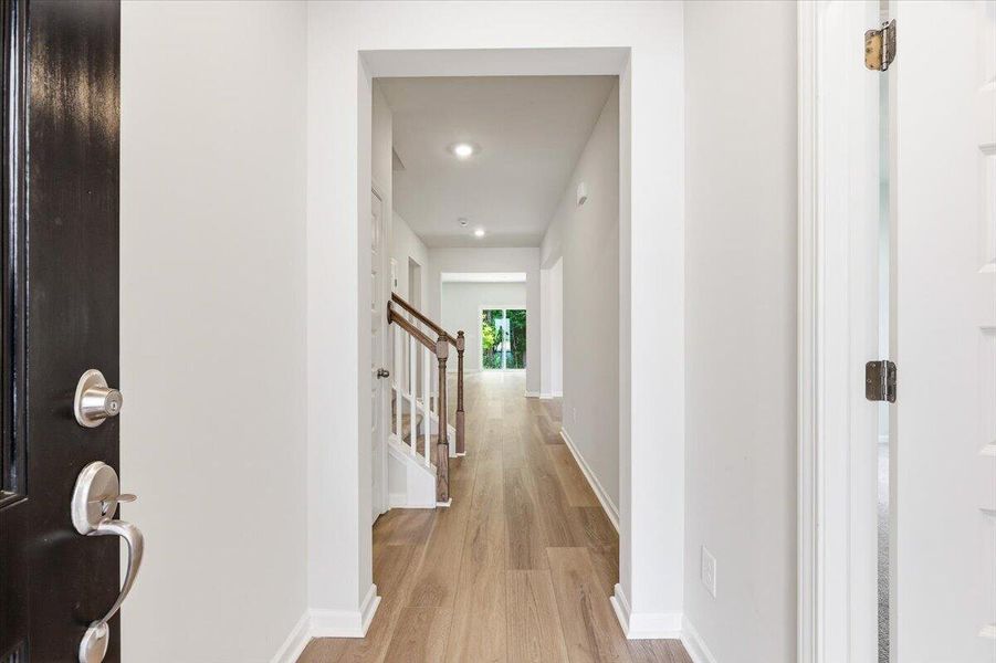Spacious, unfurnished interior of a new home in Limehouse Village: Arbor Series, Summerville (Image 28).