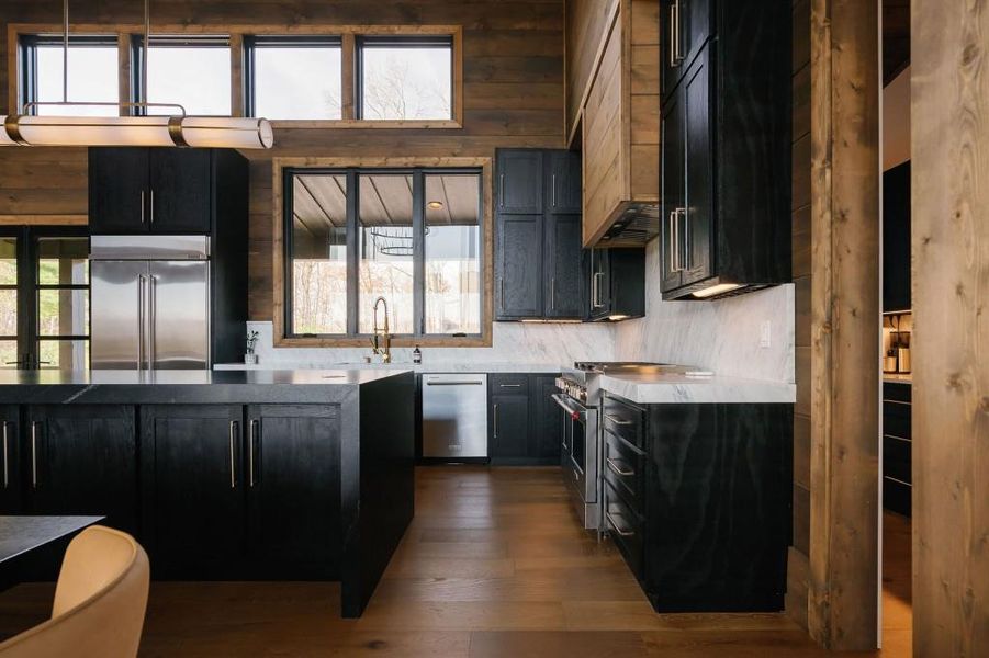 Community amenities in , Mineral Bluff (Image 59). Community amenities in , Mineral Bluff (Image 59).