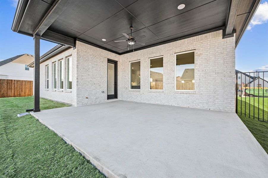 Exterior details and patio area of a home in Parks of Aledo, Aledo (Image 3).