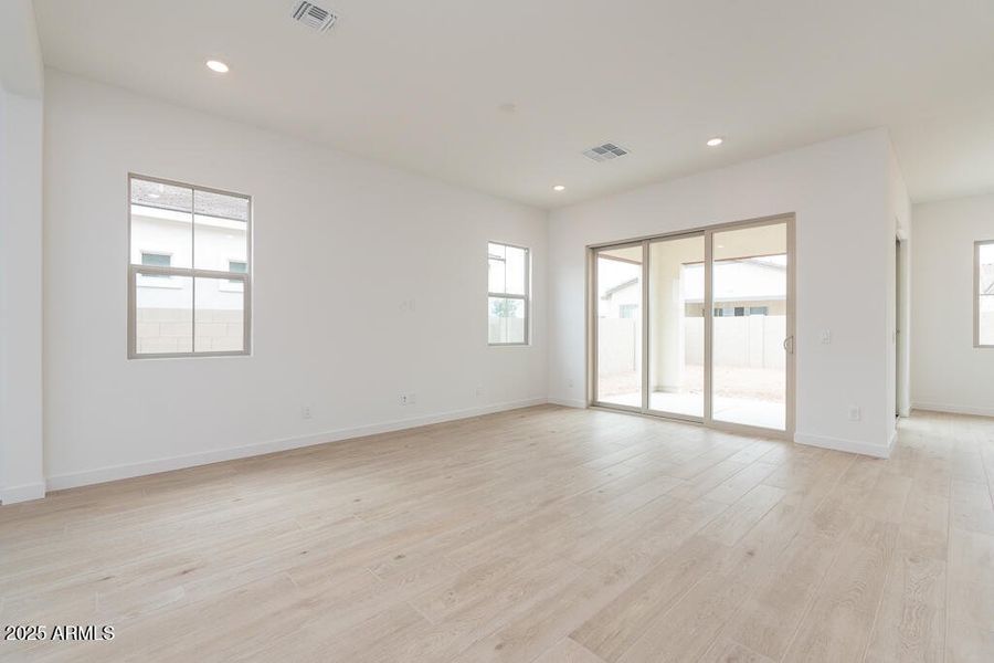 Tri Pointe Waterston Central 280 - Great Tri Pointe Waterston Central 280 - Great