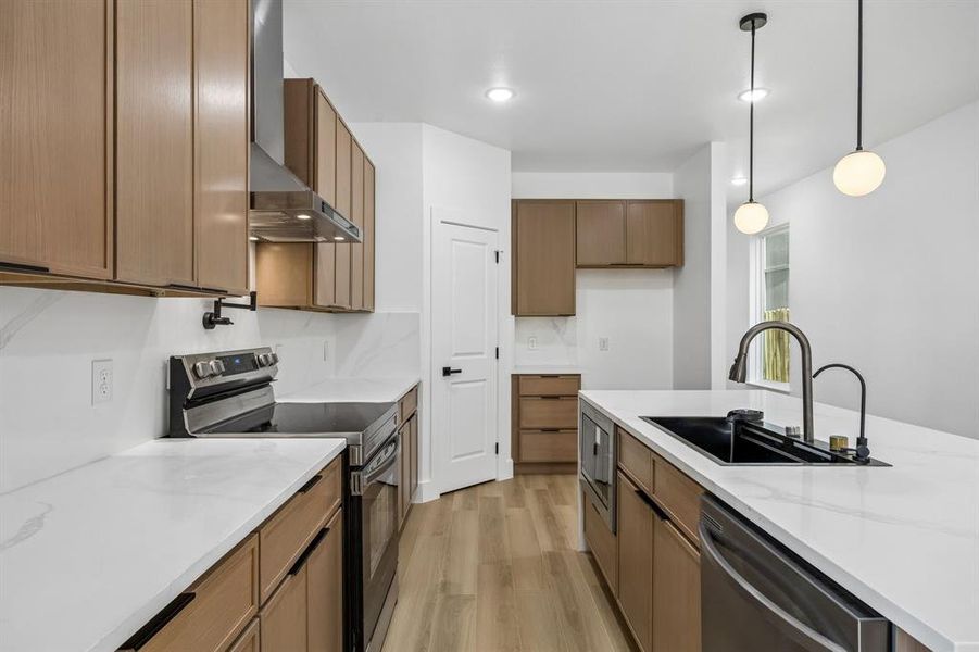 Furnished interior view inside a new home in , Dallas (Image 4).