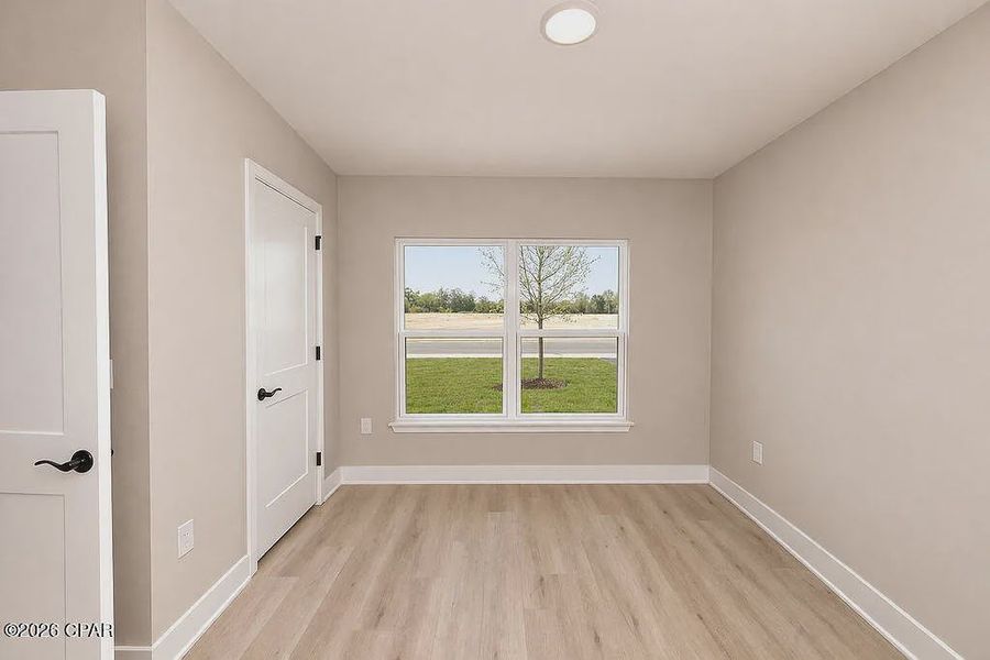 Spacious, unfurnished interior of a new home in College Station, Panama City (Image 14).