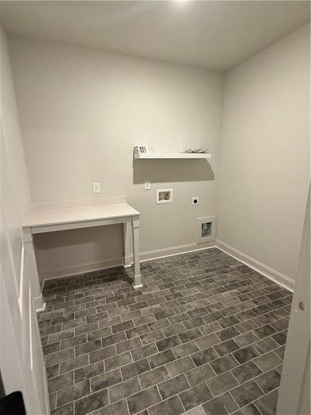 Spacious, unfurnished interior of a new home in , Madison (Image 14).