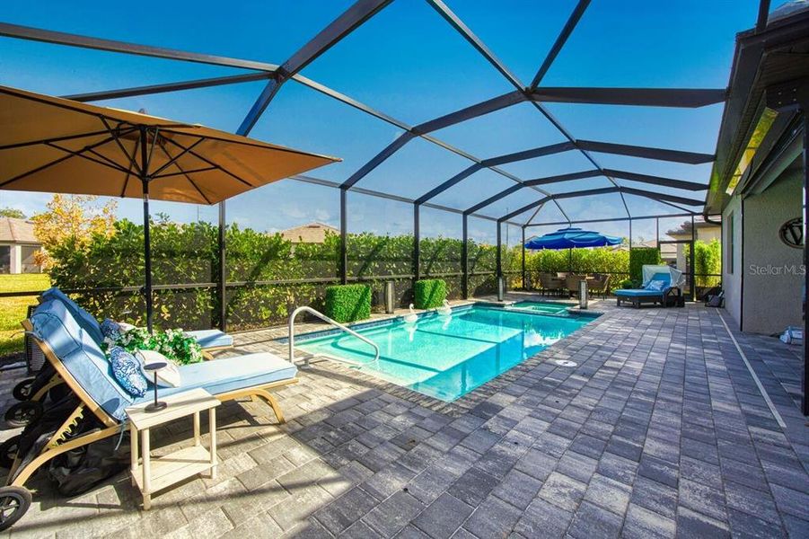 Exterior details and patio area of a home in , Fort Myers (Image 4).