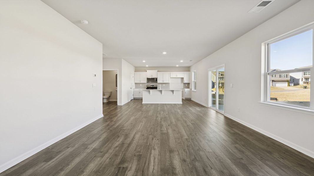 Spacious, unfurnished interior of a new home in Pine Lake Estates, Anderson (Image 21).