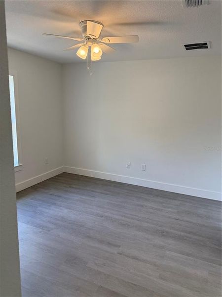 Spacious, unfurnished interior of a new home in , Ocklawaha (Image 9).