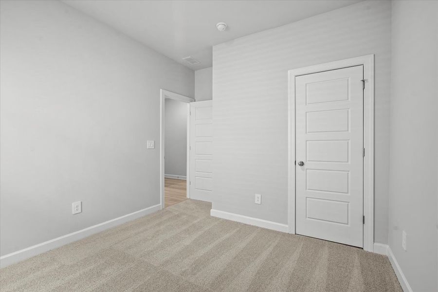 Spacious, unfurnished interior of a new home in Creek Ridge - Signature Collection, Spartanburg (Image 17).