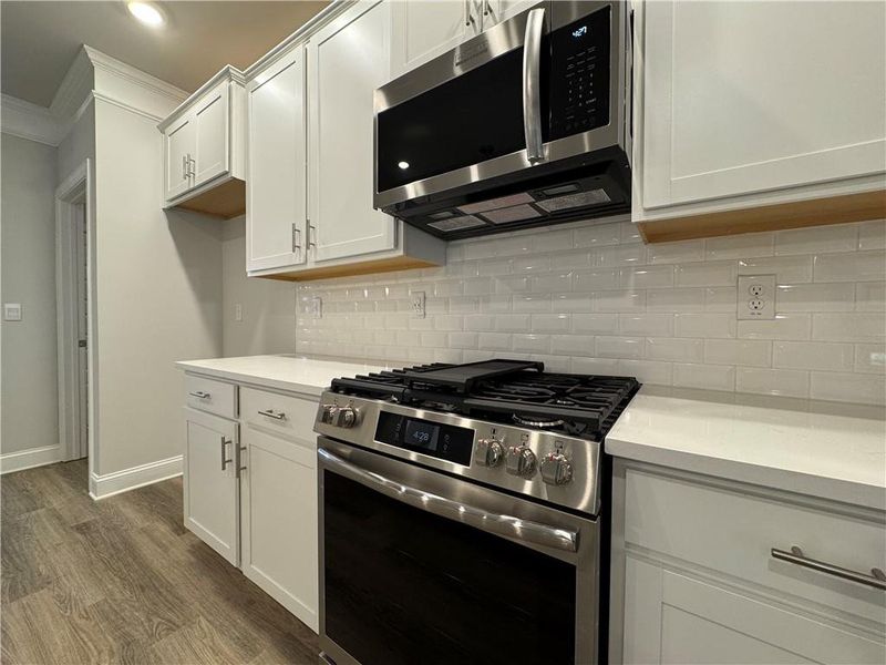 Furnished interior view inside a new home in Tuscany Hills, Douglasville (Image 10). Furnished interior view inside a new home in Tuscany Hills, Douglasville (Image 10).
