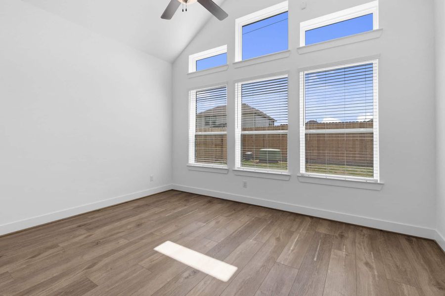 Spacious, unfurnished interior of a new home in Parkside on the River, Georgetown (Image 49).
