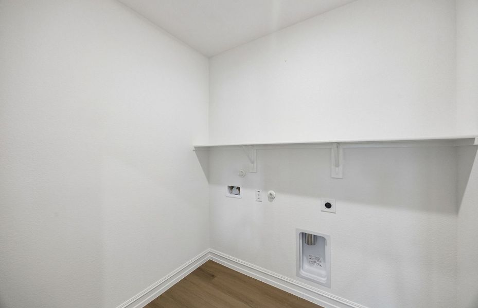 Spacious, unfurnished interior of a new home in Creekview Meadows, Pilot Point (Image 16). Spacious, unfurnished interior of a new home in Creekview Meadows, Pilot Point (Image 16).