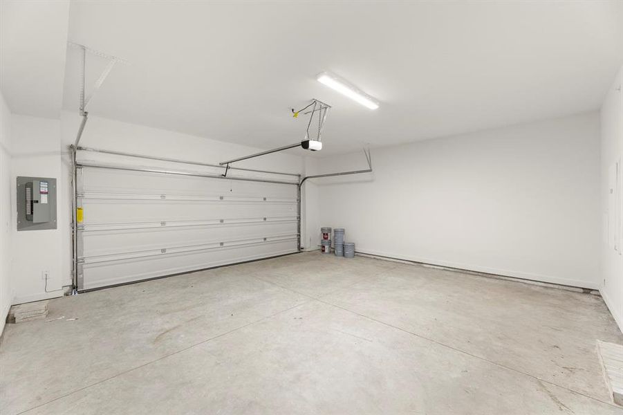 26. 2017 Aldrich - 2263-Catalpa-Garage