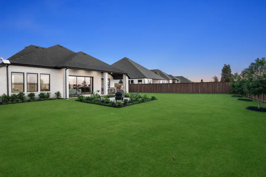 Representative exterior details of a home built from the Jackson by UnionMain Homes in Cambridge Crossing, Celina (Image 3). Representative exterior details of a home built from the Jackson by UnionMain Homes in Cambridge Crossing, Celina (Image 3).
