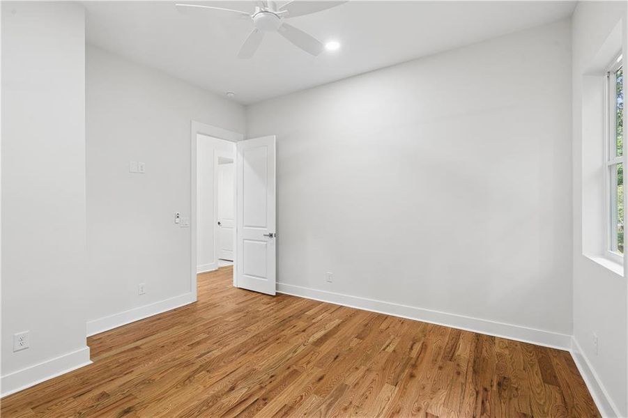 Spacious, unfurnished interior of a new home in , Atlanta (Image 27). Spacious, unfurnished interior of a new home in , Atlanta (Image 27).