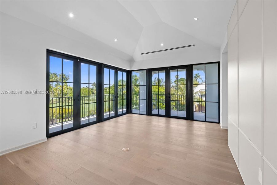 Spacious, unfurnished interior of a new home in , Miami Beach (Image 100). Spacious, unfurnished interior of a new home in , Miami Beach (Image 100).