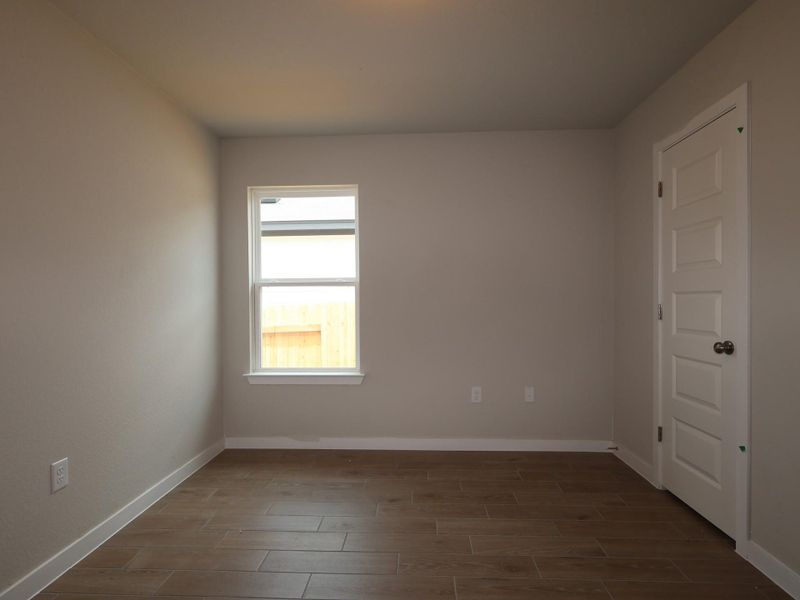 Spacious, unfurnished interior of a new home in Willow Springs, Buda (Image 8). Spacious, unfurnished interior of a new home in Willow Springs, Buda (Image 8).