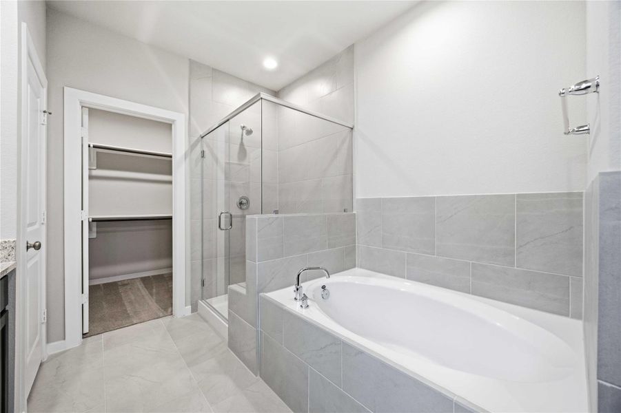 Furnished interior view inside a new home in , La Marque (Image 14).