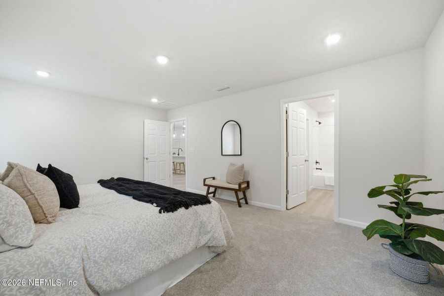 Furnished interior view inside a new home in , Jacksonville (Image 9).