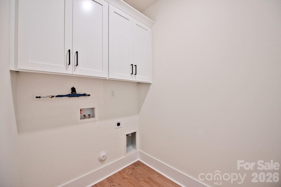 Spacious, unfurnished interior of a new home in , Concord (Image 35).