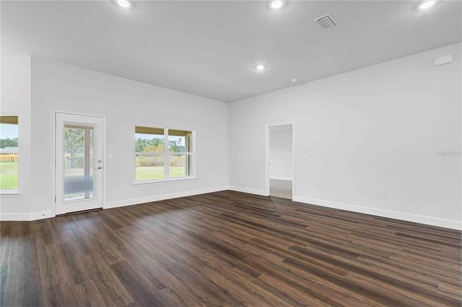 Spacious, unfurnished interior of a new home in The Preserve at Laurel Lake, Lake City (Image 19).