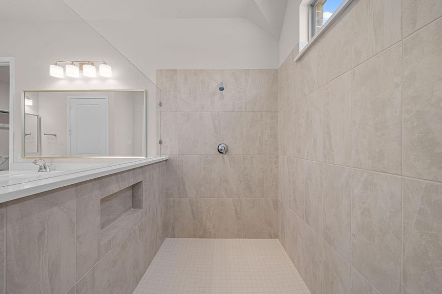 Close-up of interior finishes inside a home in Chambers Creek, Willis (Image 16).