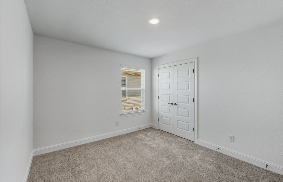 Spacious, unfurnished interior of a new home in Lagos, Manor (Image 32).