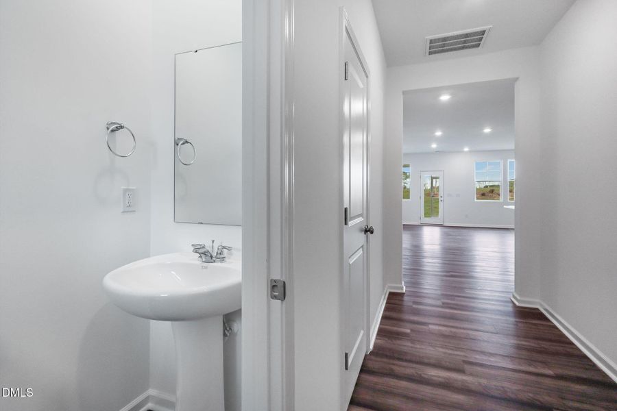 SUN_Everlee_Pic_CarsonII_QMI_237_Powder_