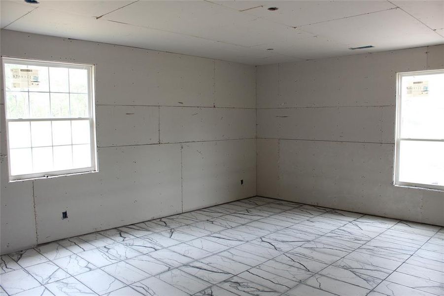 Spacious, unfurnished interior of a new home in , Malakoff (Image 7). Spacious, unfurnished interior of a new home in , Malakoff (Image 7).