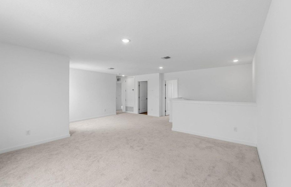 Spacious, unfurnished interior of a new home in Vantage, San Marcos (Image 24). Spacious, unfurnished interior of a new home in Vantage, San Marcos (Image 24).