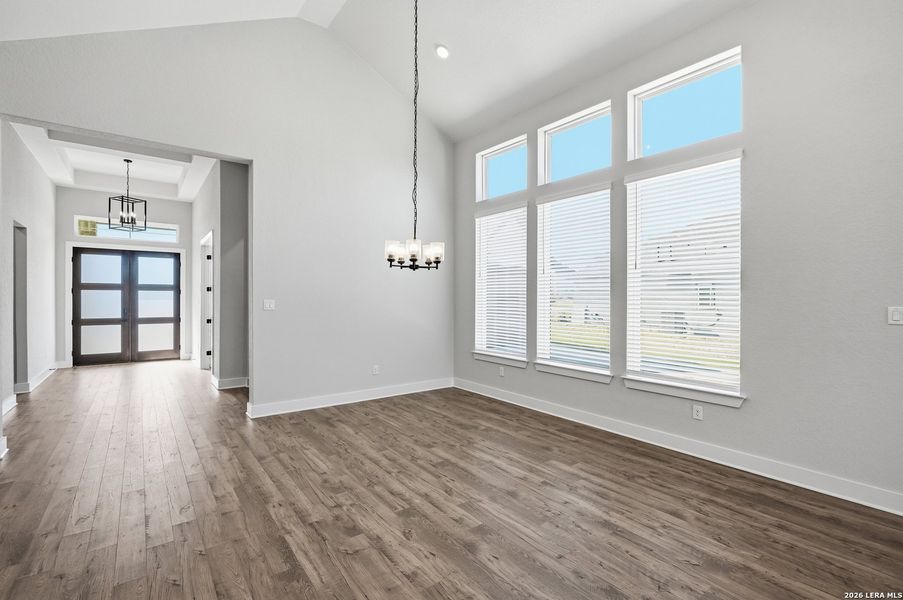 Spacious, unfurnished interior of a new home in Potranco Oaks, Castroville (Image 40).