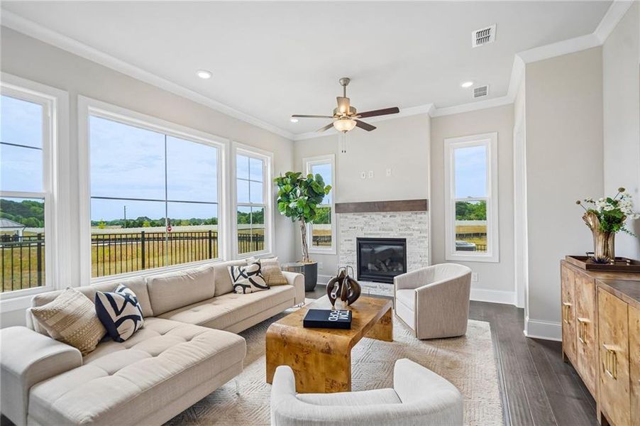 Furnished interior view inside a new home in Aberdeen, Hoschton (Image 6).
