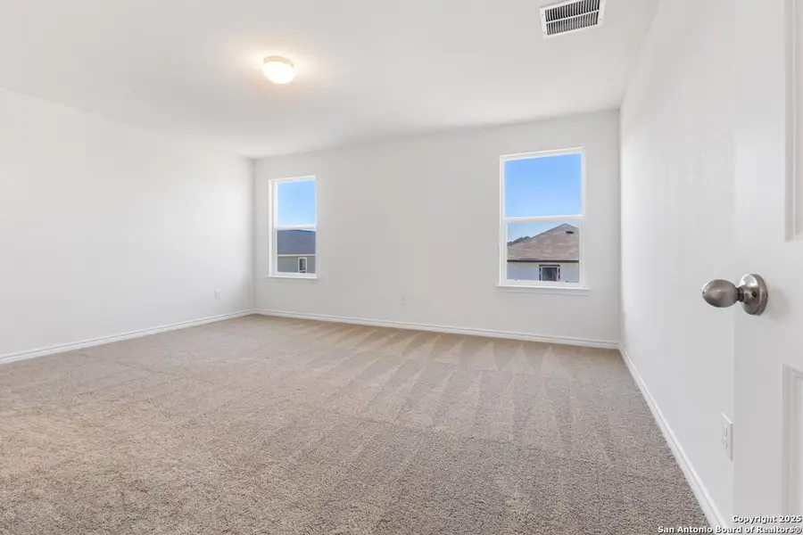 Spacious, unfurnished interior of a new home in Southton Cove, Elmendorf (Image 9).