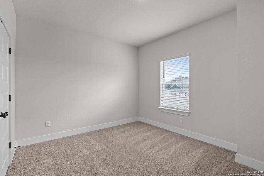 Spacious, unfurnished interior of a new home in Homestead, Schertz (Image 34).