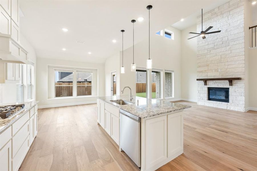 Furnished interior view inside a new home in Sonoma Verde, McLendon-Chisholm (Image 11). Furnished interior view inside a new home in Sonoma Verde, McLendon-Chisholm (Image 11).