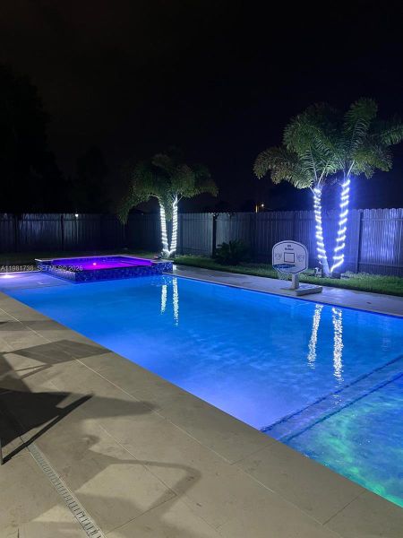 Community amenities in , Cape Coral (Image 7). Community amenities in , Cape Coral (Image 7).