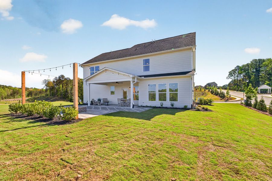 Representative exterior details of a home built from the Riverton by Pulte Homes in Riversprings, Dacula (Image 35).