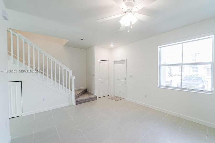 Spacious, unfurnished interior of a new home in , Homestead (Image 13).