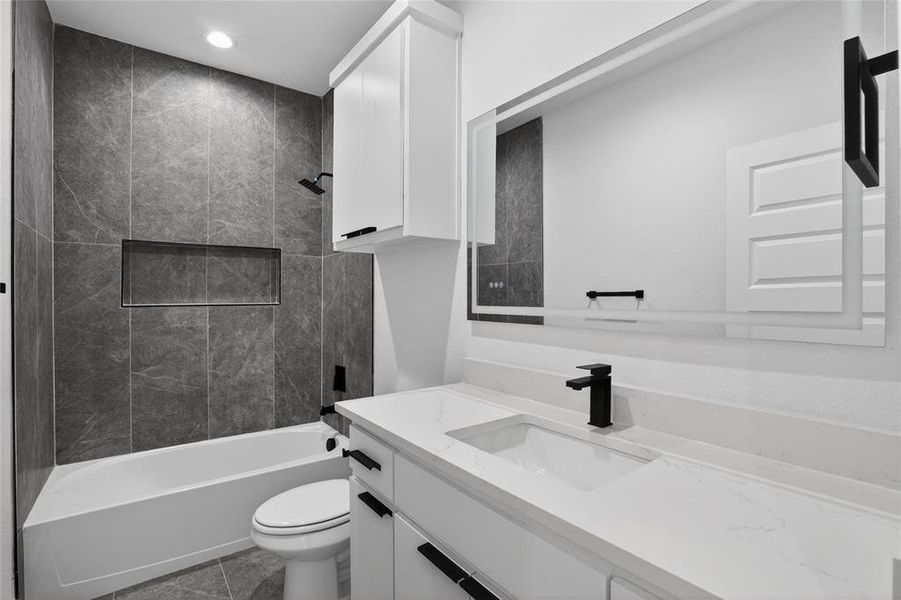 Furnished interior view inside a new home in , Dallas (Image 5). Furnished interior view inside a new home in , Dallas (Image 5).