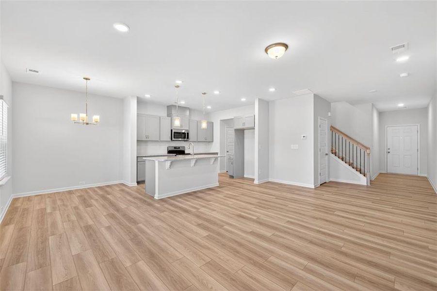 Spacious, unfurnished interior of a new home in Franklin Manor, Lawrenceville (Image 39).