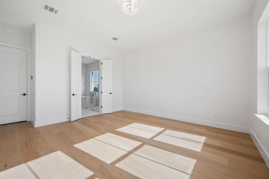 Spacious, unfurnished interior of a new home in , McKinney (Image 28). Spacious, unfurnished interior of a new home in , McKinney (Image 28).