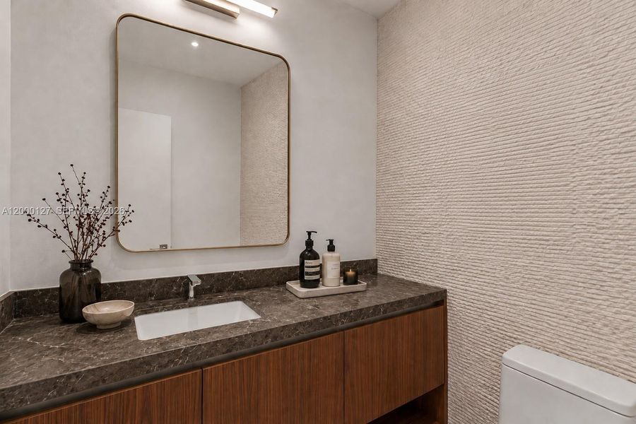 UNA Residences Brickell Bathroom. Virtually Staged. UNA Residences Brickell Bathroom. Virtually Staged.